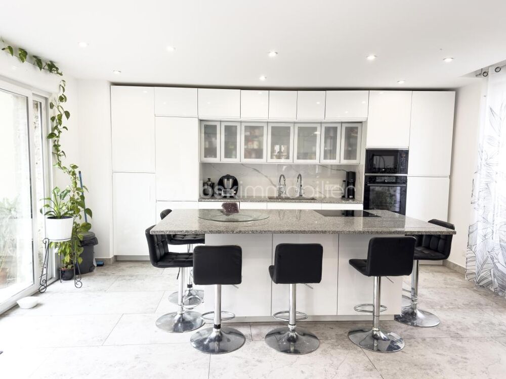 ? Maison de caractère  160 m² rénovés avec goût  Centre historique de Nemours