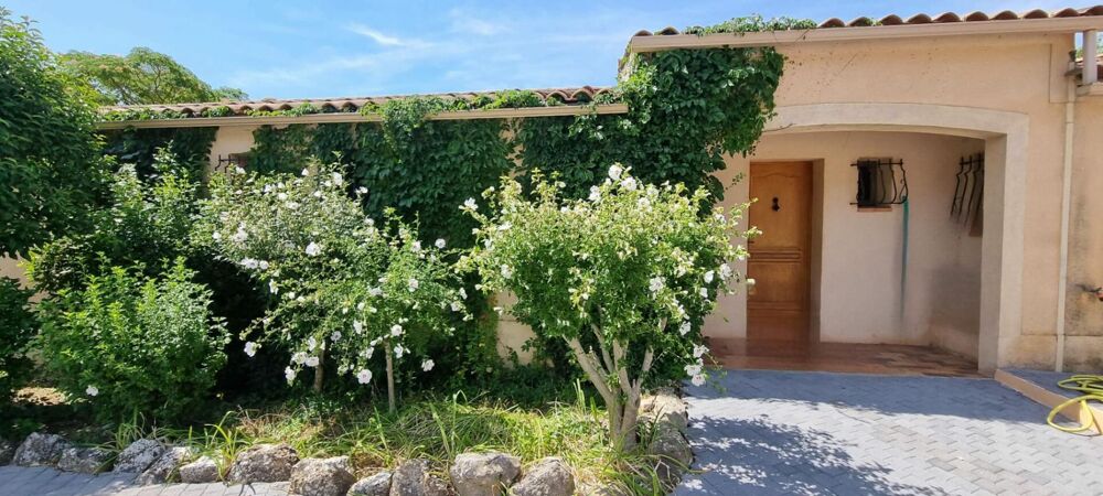 GRANDE VILLA DE PLAIN PIED T5 sur 1400 m² de terrain piscinable