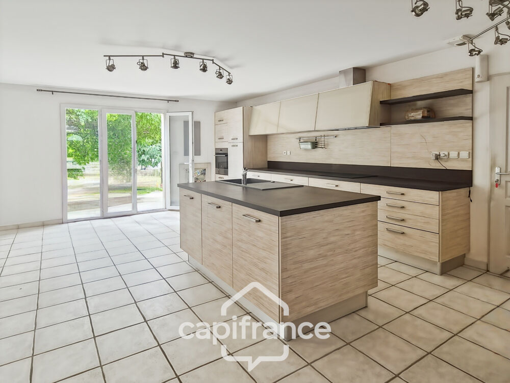 Maison à vendre 4 pièces ROQUEMAURE (30)-107m²-terrain 1540m² avec piscine et grand garage