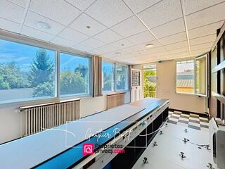  Maison à vendre 10 pièces 235 m²
