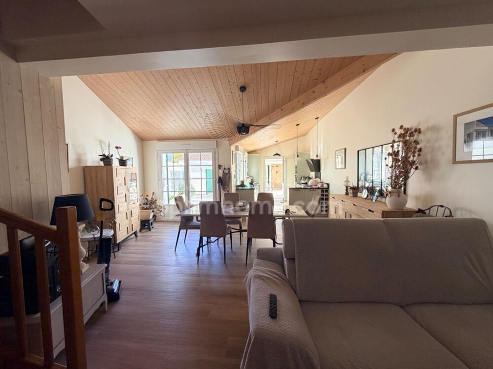 Rare Maison Coeur du village à ARS EN RÉ