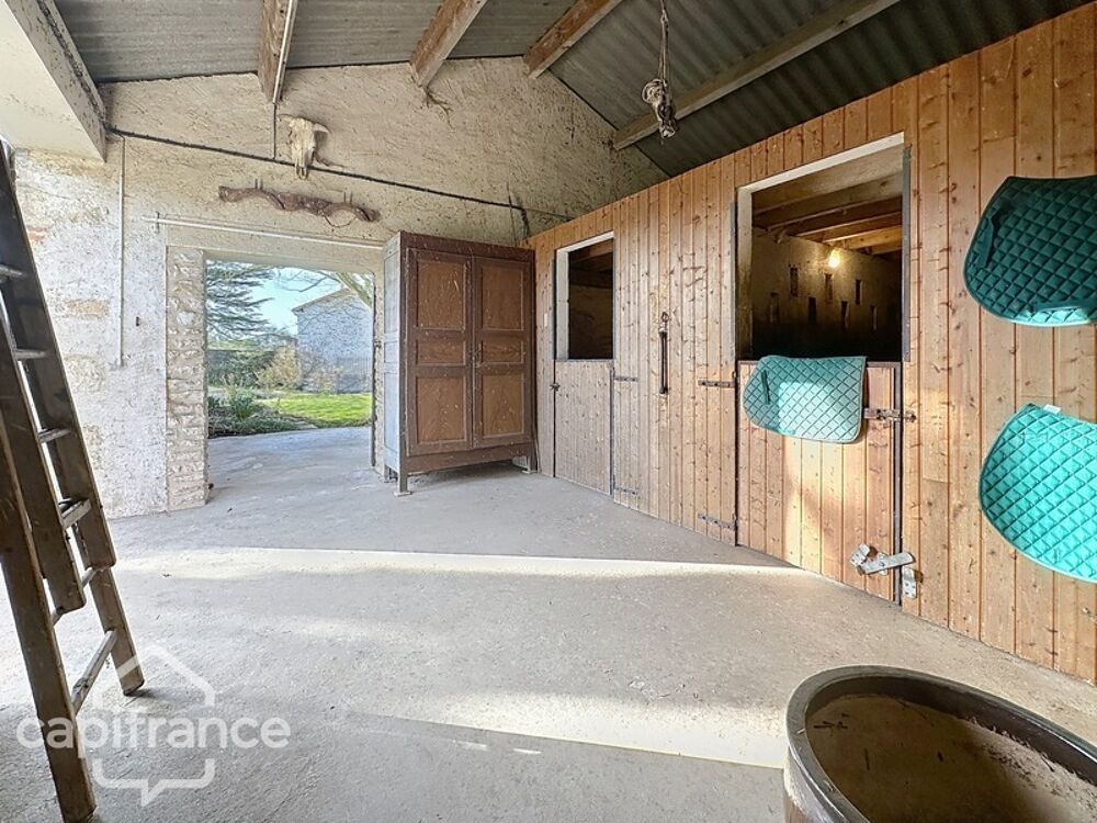 Vente Maison Propriété 12 pièces proche de THOUARS (79) un lieu d'exception Thouars