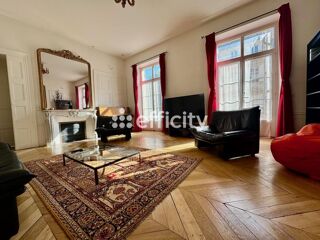  Appartement � vendre 9 pi�ces 202 m�