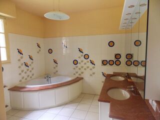  Maison � vendre 8 pi�ces 230 m�