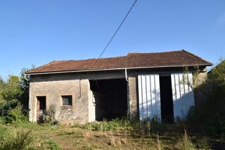  Remise / Grange à vendre 2 pièces 150 m²