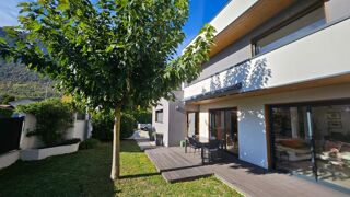 Vente Maison Maison d'architecte contemporaine 5 pièces 143 m² avec piscine à LUMBIN (38660) Lumbin