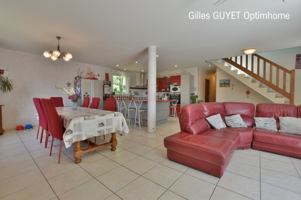 BERNAY,MAISON INDIVIDUELLE T9, DPE:C 177M 6 chambres. Terrain de 1000M² env. 319990€