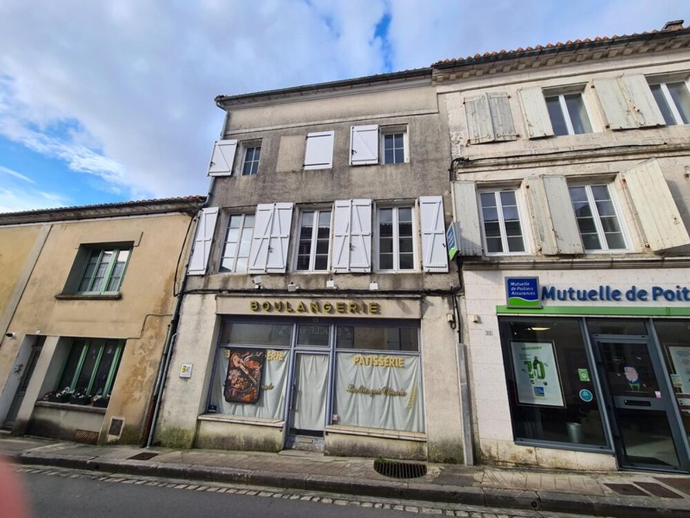 Vente Immeuble Immeuble centre ville à réhabiliter, emplacement de choix Villebois lavalette