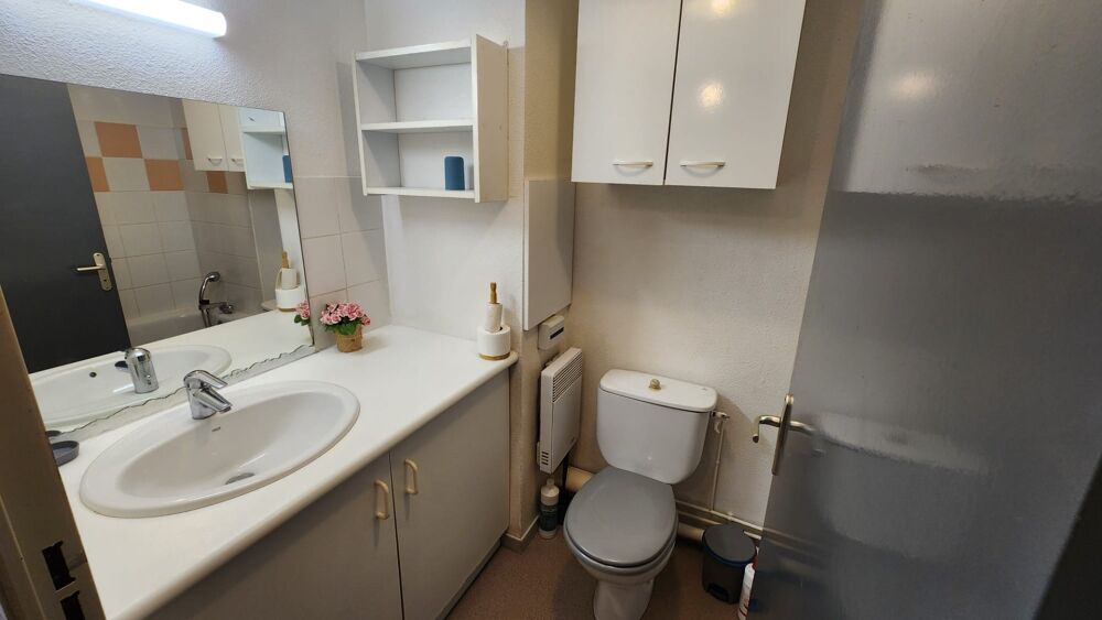 CAMBO-LES-BAINS  STUDIO MEUBLÉ + PARKING (64)