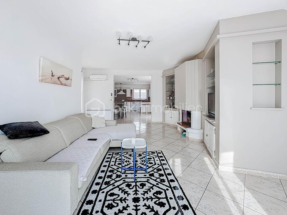 � vendre  Villa P�rols (34470)