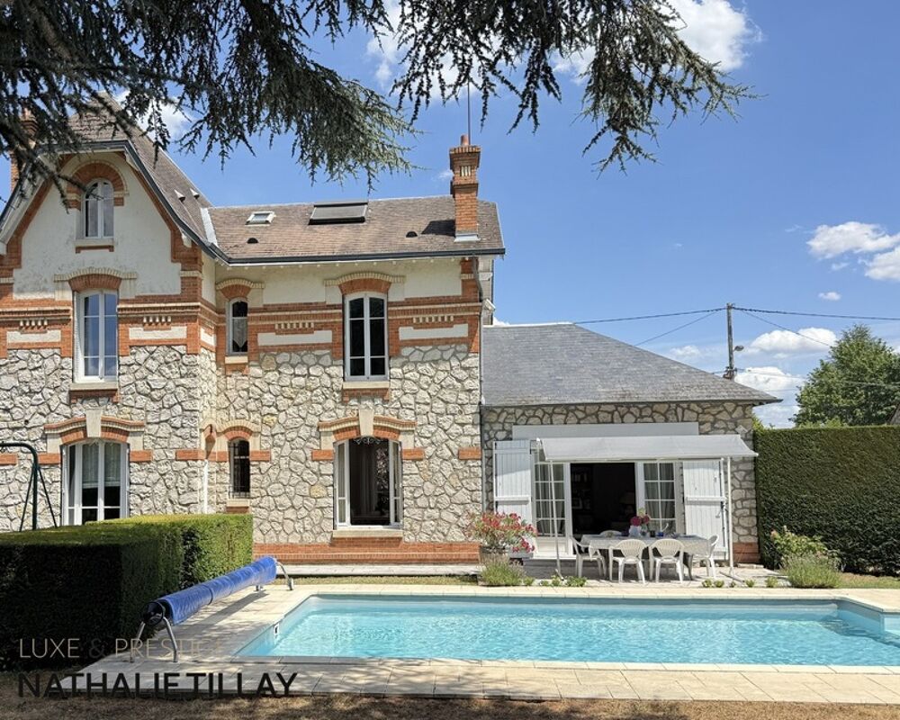Maison de caractère, a vendre, piscine et jardin, Orleans