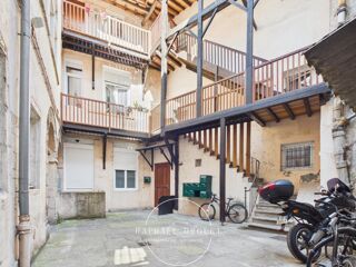  Immeuble à vendre 11 pièces 496 m²