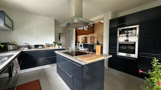  Maison  vendre 6 pices 144 m