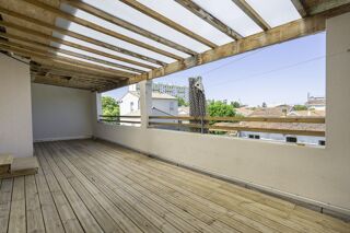  Immeuble � vendre 240 m�