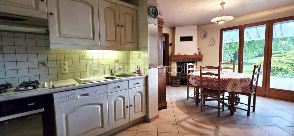 Vente Maison A vendre, à Guillaucourt, belle maison de 4 chambres avec jardin, garage et dépendance Guillaucourt