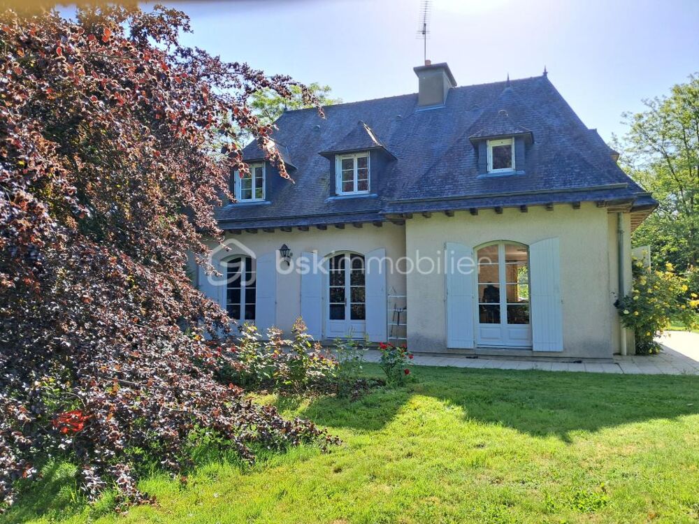 Aux portes de Fougères, Maison familiale avec grand terrain arboré