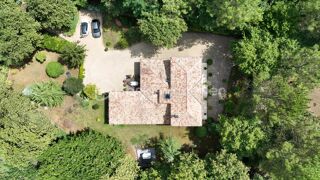  Propri�t�/ch�teau � vendre 6 pi�ces 206 m�