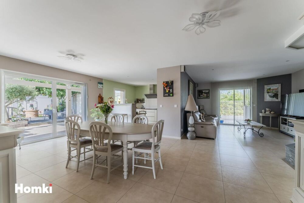 Vente Maison Et si votre prochaine adresse se trouvait entre lac, forêt et océan ? 167 m², 4Chambres, piscine, 1 000 m², fort potentiel à 800 Gastes