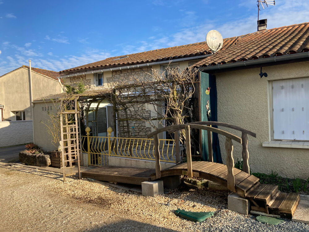 Vente Maison Dpt Charente Maritime (17), à vendre Sainte-Radegonde, maison P4, 113 m² Sainte radegonde