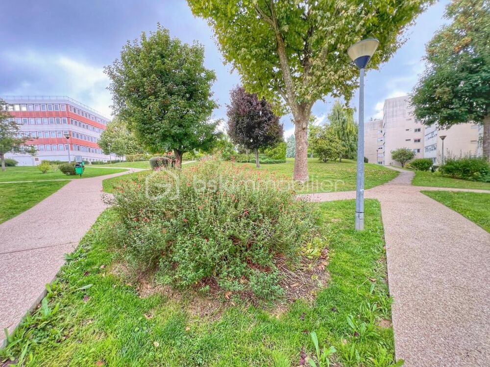   BUREAUX EN DERNIER ETAGE MARLY LE ROI Marly le roi