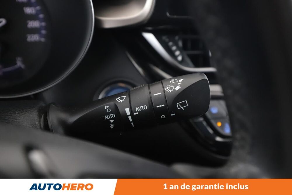 C-HR 1.8 Hybride Edition 122 ch 2018 occasion 92130 Issy-les-Moulineaux