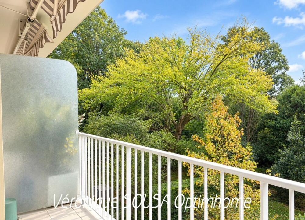 Vente Appartement En exclusivité – Studio ou 2 piéces de 42 m² avec balcon, vue dégagée et box fermé Saint germain en laye
