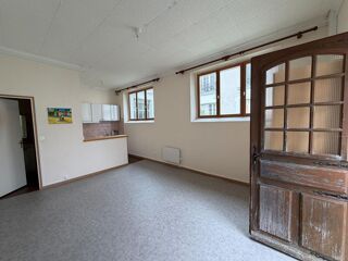  Immeuble à vendre 15 + pièces 353 m²