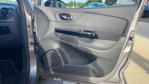 Captur I 1.2 TCe 120 Energy EAT6 Intens - Automatique 2016 occasion 49400 Saumur