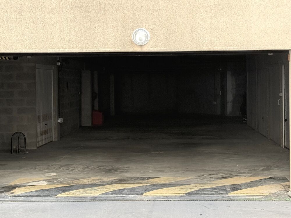 Vente Parking/Garage PORNICHET  REMBLAI  GARAGE FERMÉ -  SÉCURISÉ DE 18 M² FACE MER Pornichet