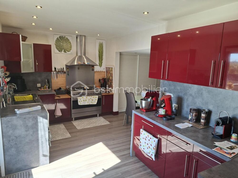 Vente Maison Maison de village atypique avec piscine  125 m2 habitable Aubord
