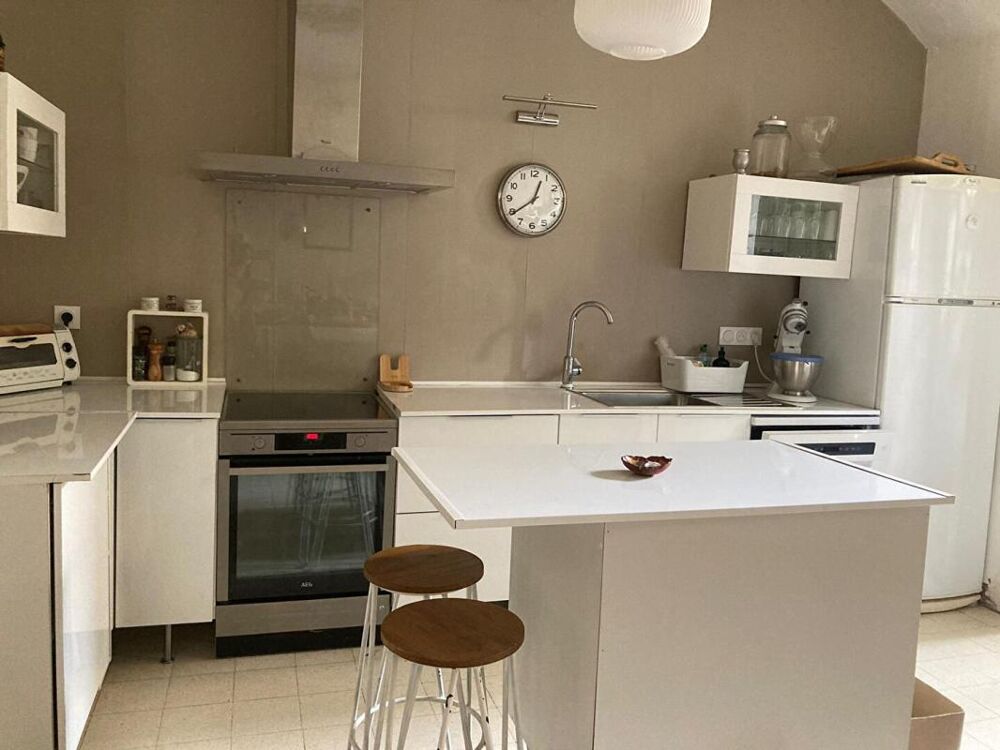 Maison de caractère avec garage ,Centre de Pézenas 90m2