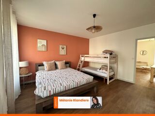 Immeuble � vendre 6 pi�ces 132 m� La fleche