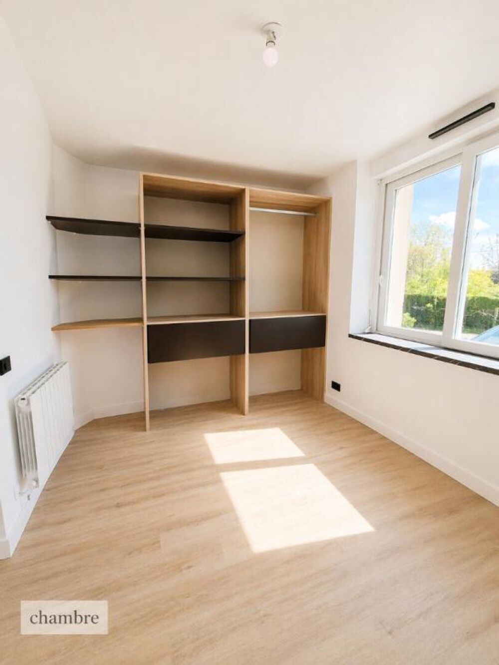 Appartement T2, très lumineux, refait à neuf - RDC de plain-pied - Proximité immédiate arrêt de bus - À 20 min de Lorient / 25 m