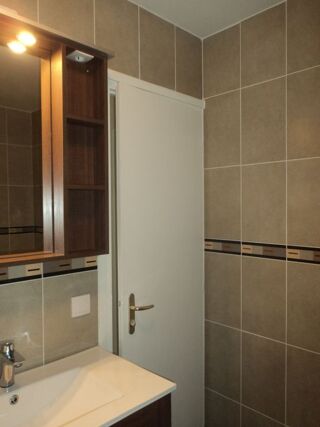  Appartement à louer 2 pièces 46 m²