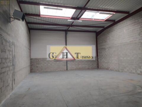 240 M&sup2; ENTREPOT ET BUREAUX A LOUER A THORIGNY SUR MARNE 2250 77400 Thorigny sur marne