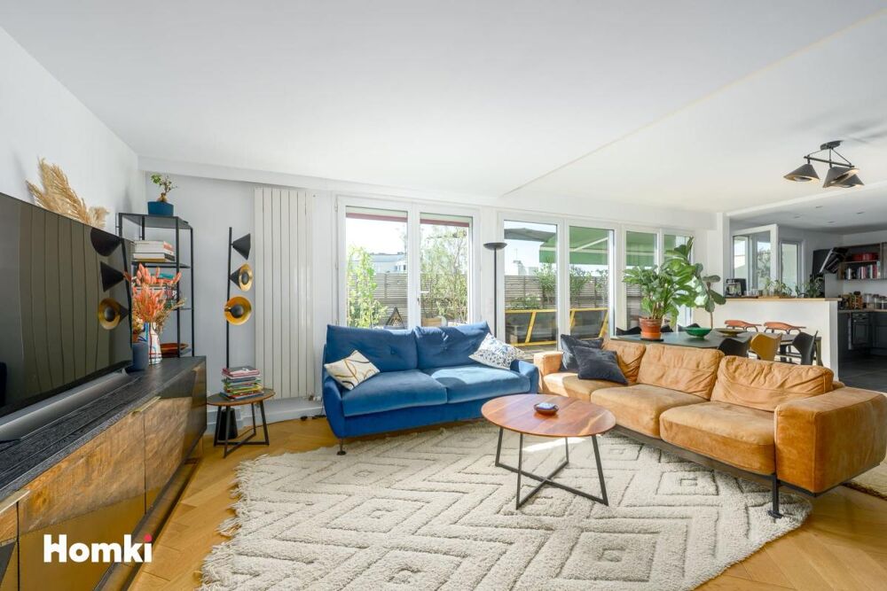 Vente Appartement Coup de cœur – Dernier étage, 3 pièces de 80 m2 avec terrasse et vue dégagée Courbevoie