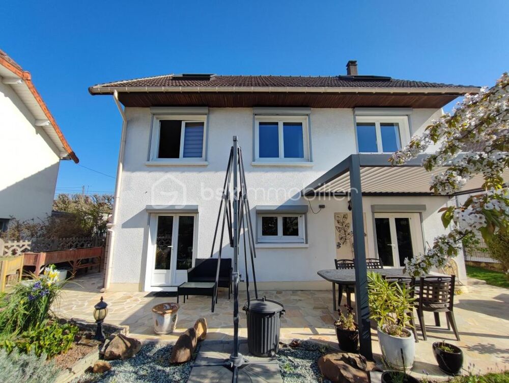 MAISON 9 PIECES 160 m²