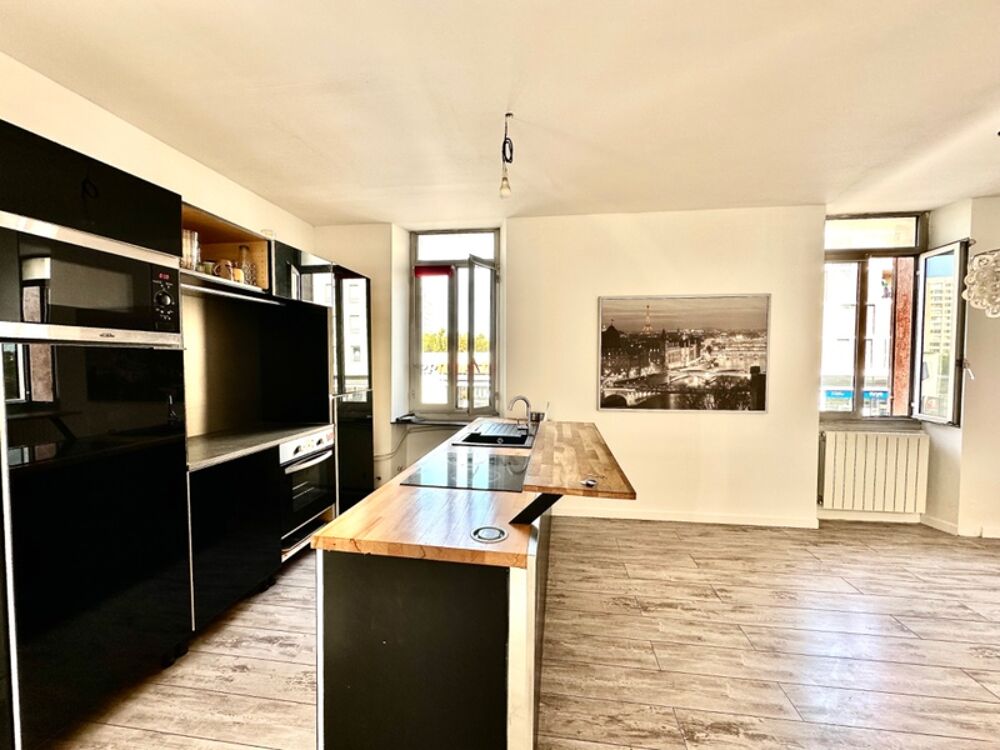 Marseille 10 ème, Quartier Saint Loup, T4 de 95m2, Dernier étage, Lumineux dans une petite copropriété
