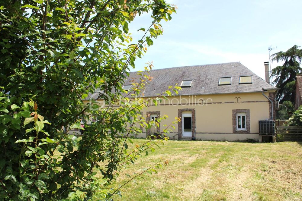 Bâtisse de charme en campagne normande, au coeur de lEure