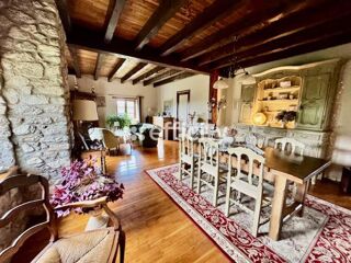  Propri�t�/ch�teau � vendre 8 pi�ces 306 m�