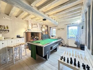  Maison  vendre 8 pices 335 m