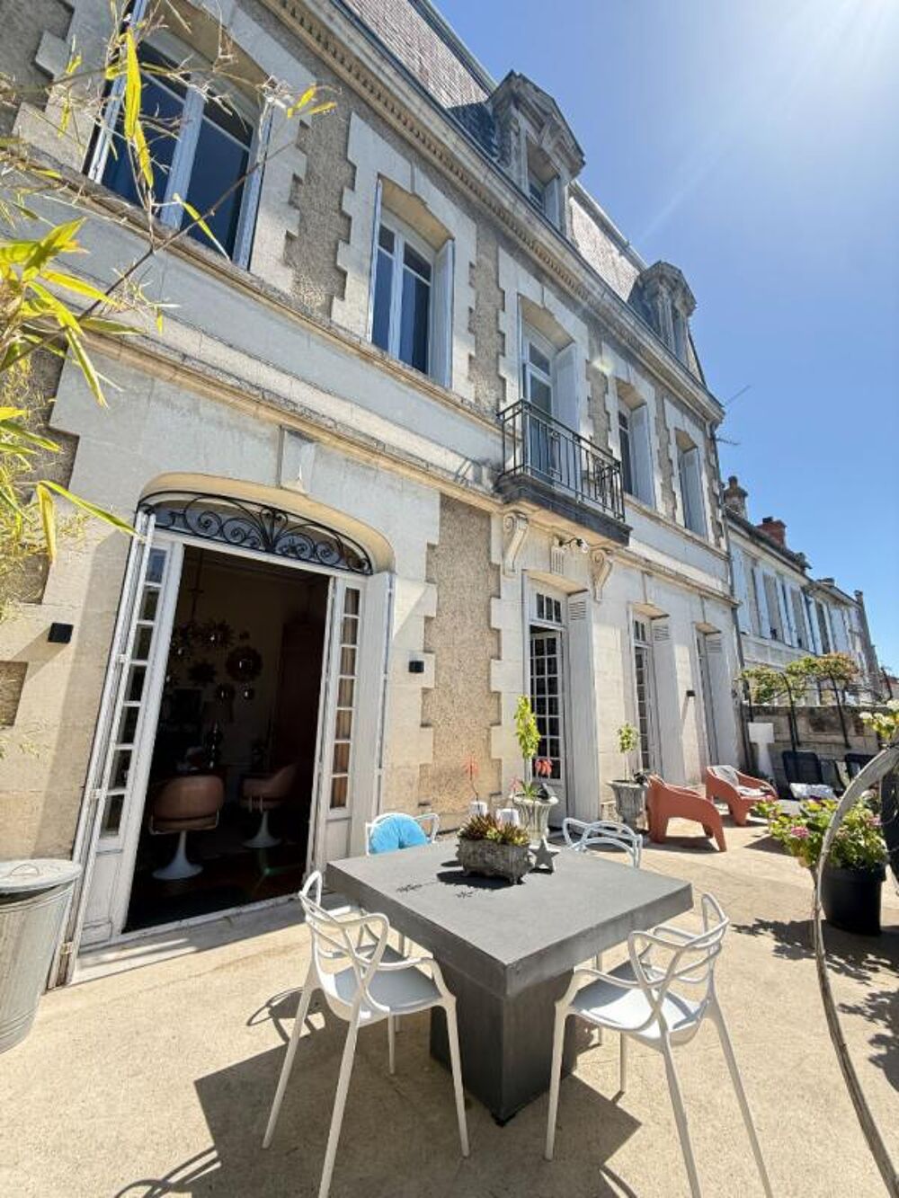 Vente Propriété/Château Demeure de prestige Angouleme 10 pièce(s) 280 m2 Angouleme
