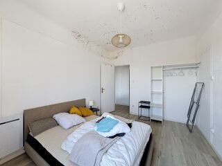 Appartement à louer 5 pièces 94 m²