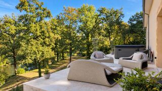 Vente Propriété/Château Propriété d'exception de plus de 400 m² avec deux gîtes et trois piscines aux portes de Sarlat Prats de carlux