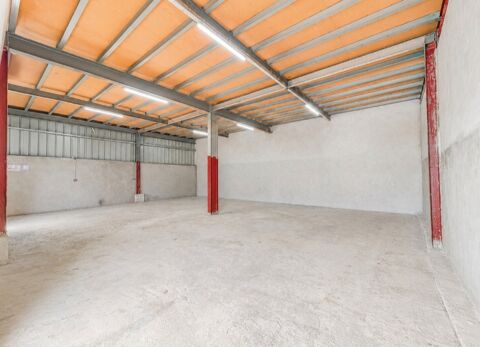   A louer : Local d'activité commercial – 110 m² – ZI DE CHAMPIGNY – DUCOS 