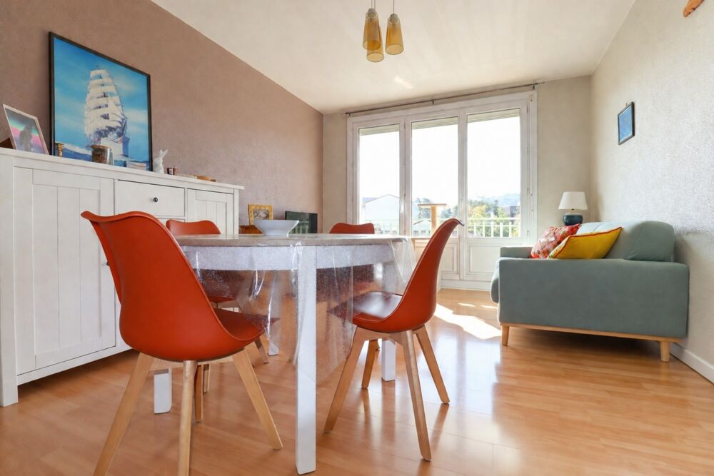 Quartier Bellevue appartement T3 traversant de 64 m², 2 balcons, parking et cave