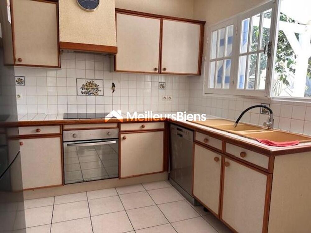 Vente Maison A VENDRE JOLIE VILLA T4 R+1 PROCHE PLAGE BOIS JOLAN SAINTE ANNE Sainte anne