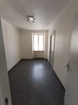  Appartement à louer 2 pièces 50 m²