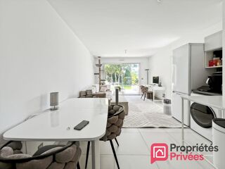 Vente Appartement ÈZE VILLAGE : T4 avec jardin privatif, aperçu mer et garage Eze