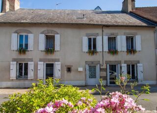 Maison 8 pièces 224 m² · à La Souterraine · 224 m² · 132 000 €